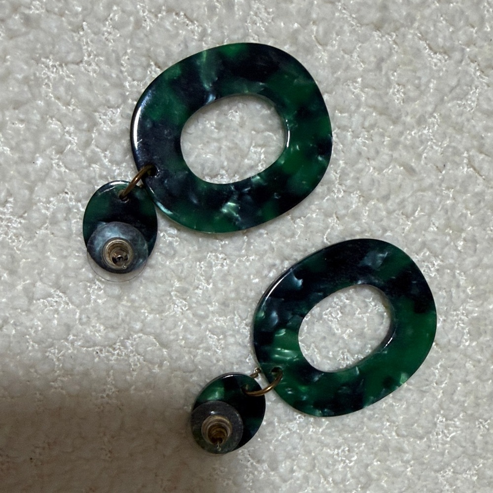 vintage Green Marbled Oval Drop Earrings - Women Jewelry - Picture 4 of 4